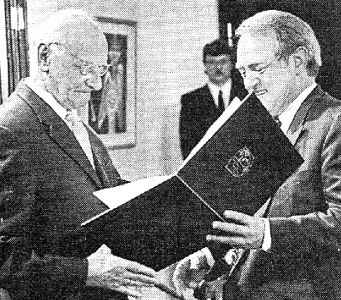 Josef Pieper und NRW-Ministerpräsident Johannes Rau